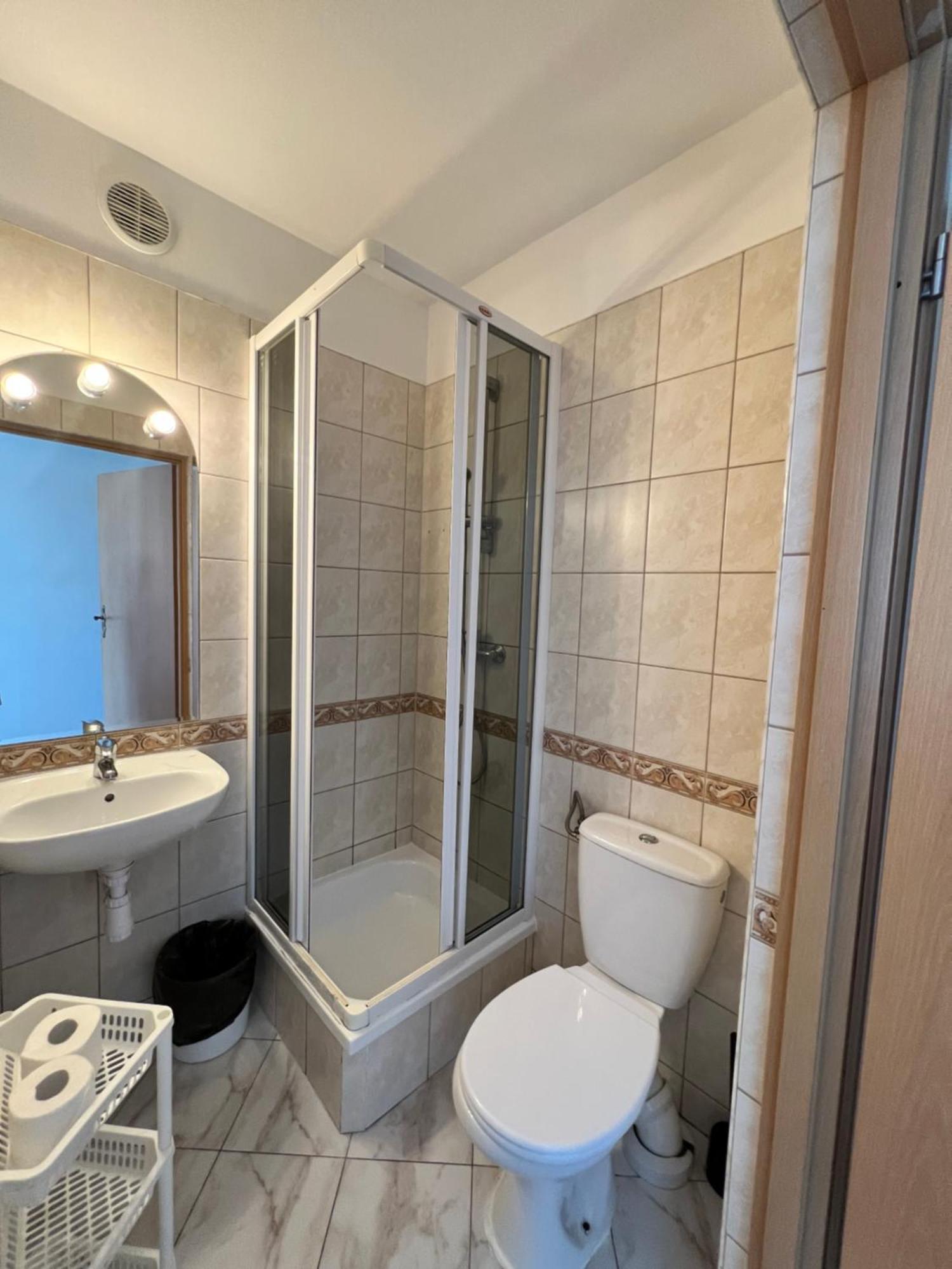 Thomas Guest house